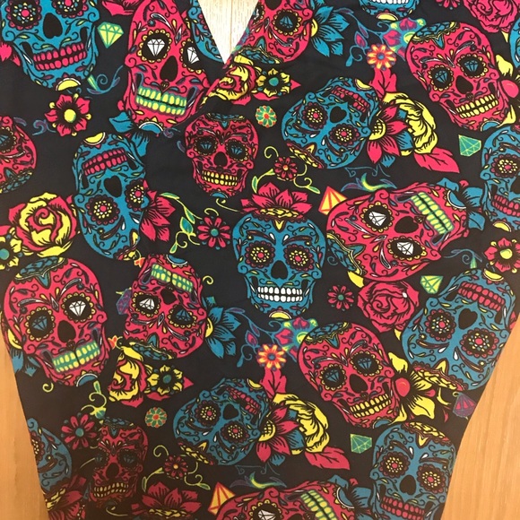 New🔥Blue & Pink Sugar Skull Soft Leggings 💀 - Picture 3 of 4